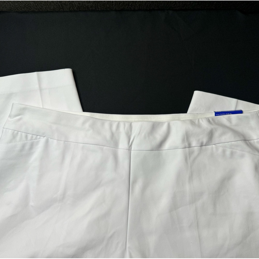 NWT Investments Woman Sz 22W Pants to Ankle The Park Ave Fit Elite Stretch